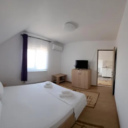 Casa Gabi בית אירוח קורבו